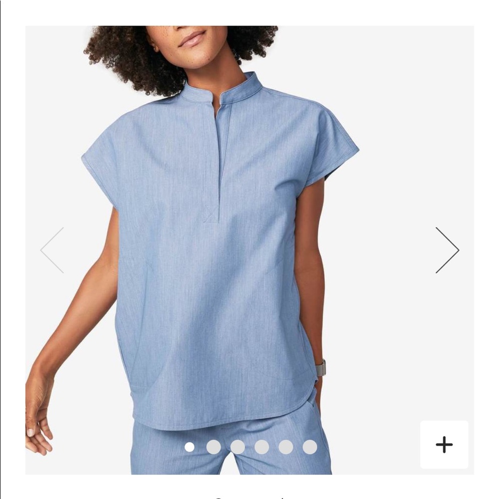 Figs Mandarian scrub top: heather indigo